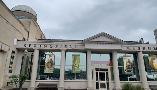 The Springfield Museum, managed by IT services West Springfield Town, has a sign that says "Springfield Museum.