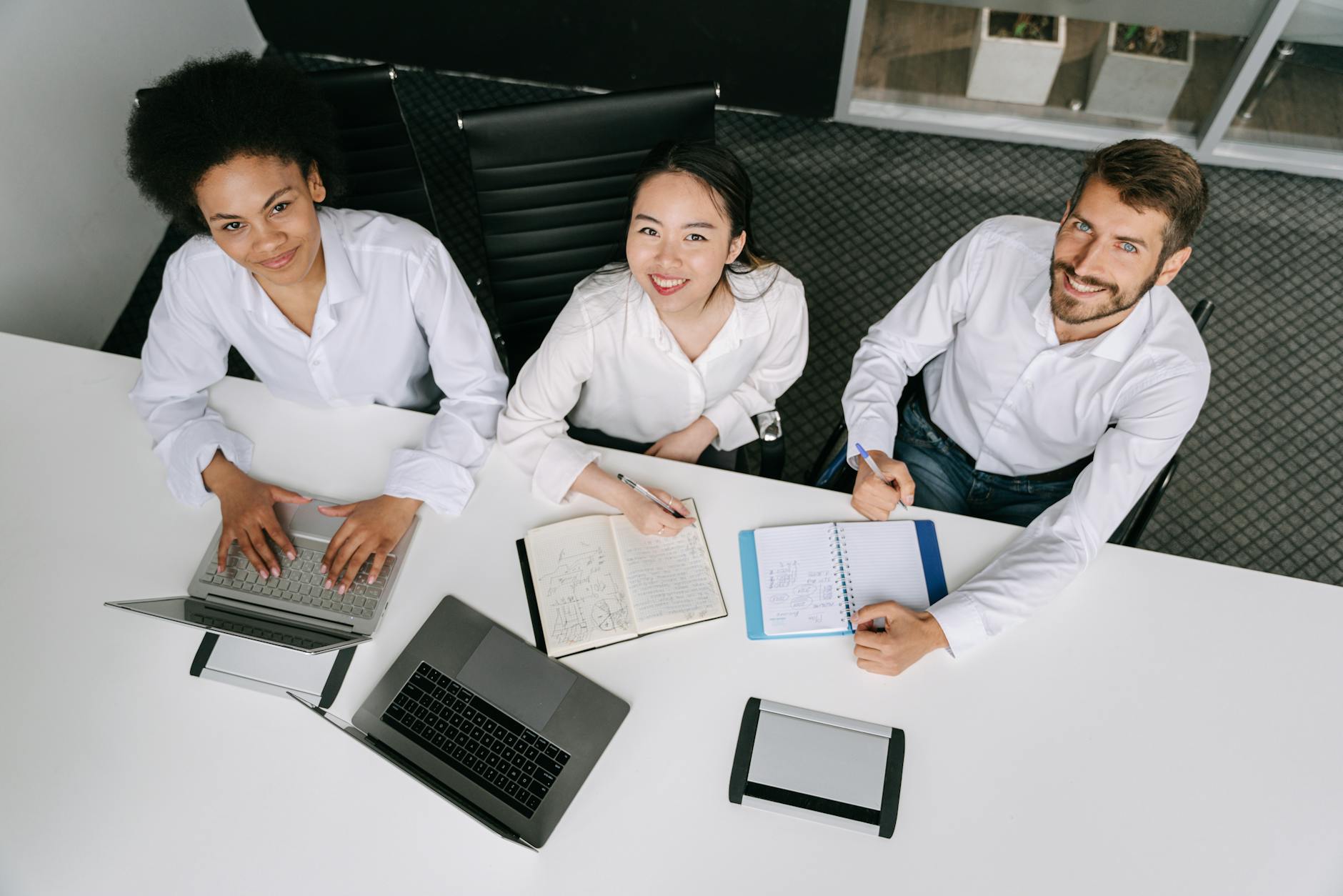 IT team collaborating with a co-managed IT service provider in Massachusetts