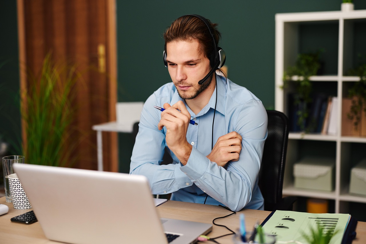 IT support specialist providing 24/7 help desk services to Avon, MA businesses — Triton Technologies.