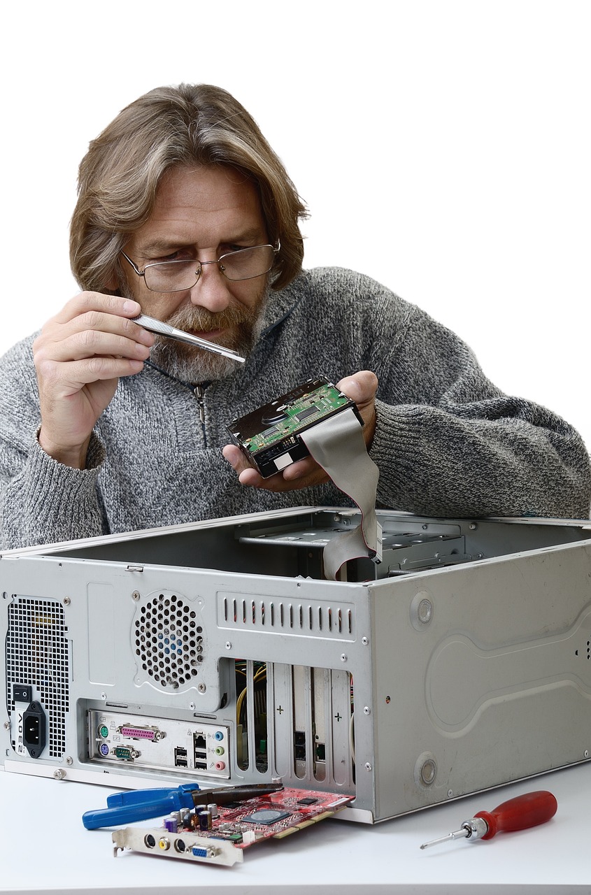 IT support specialist providing 24/7 help desk services to Princeton, MA businesses — Triton Technologies.